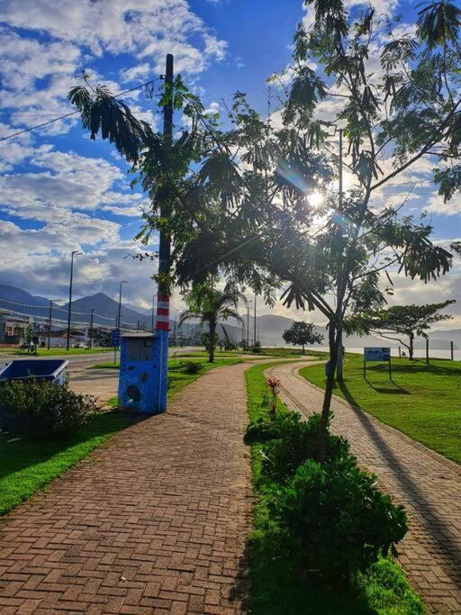 100Mts Da Praia Com Churrasqueira, Piscina E Wi-Fi Caraguatatuba Exteriér fotografie
